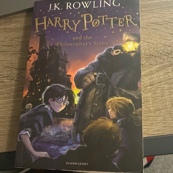 Harry Potter and the Philosopher’s Stone By JK-ROWLING - Picture 1 of 3